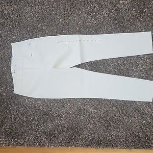 NWT Old Navy High Rise Pixie Pants size 6 in creamy white
